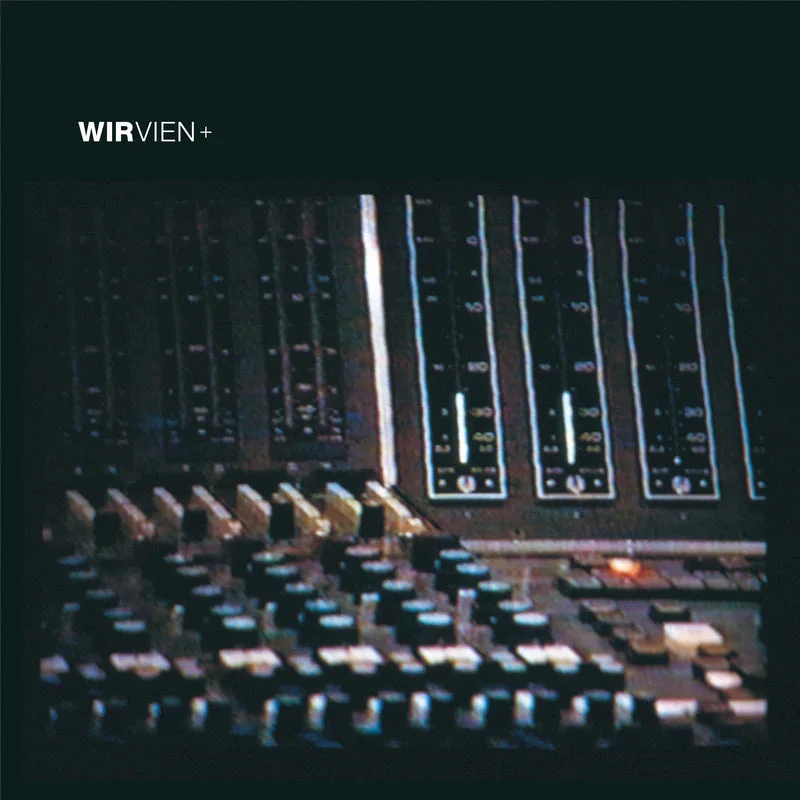hundredrecords2673201